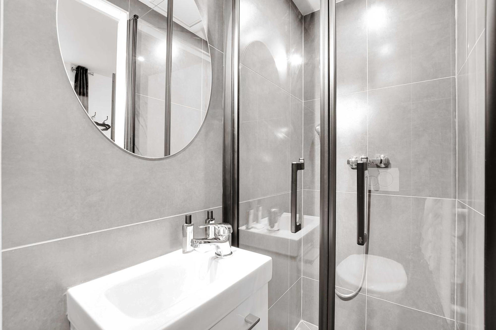 Charming Studio - 2P With Ac Near Montmartre Paris Exterior photo